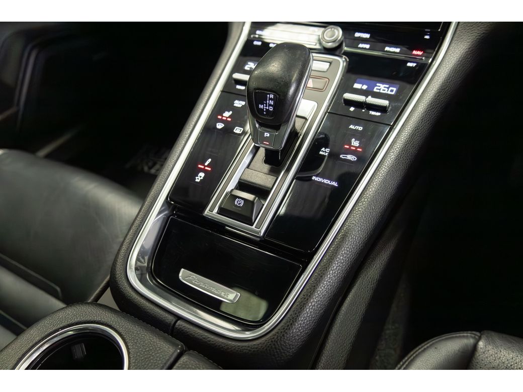 2018 Porsche Panamera