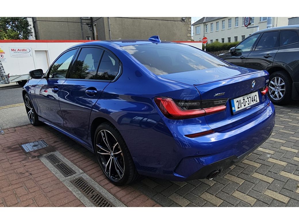 2021 BMW 330