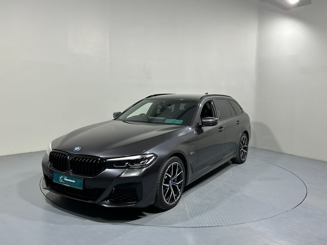 2021 BMW 530