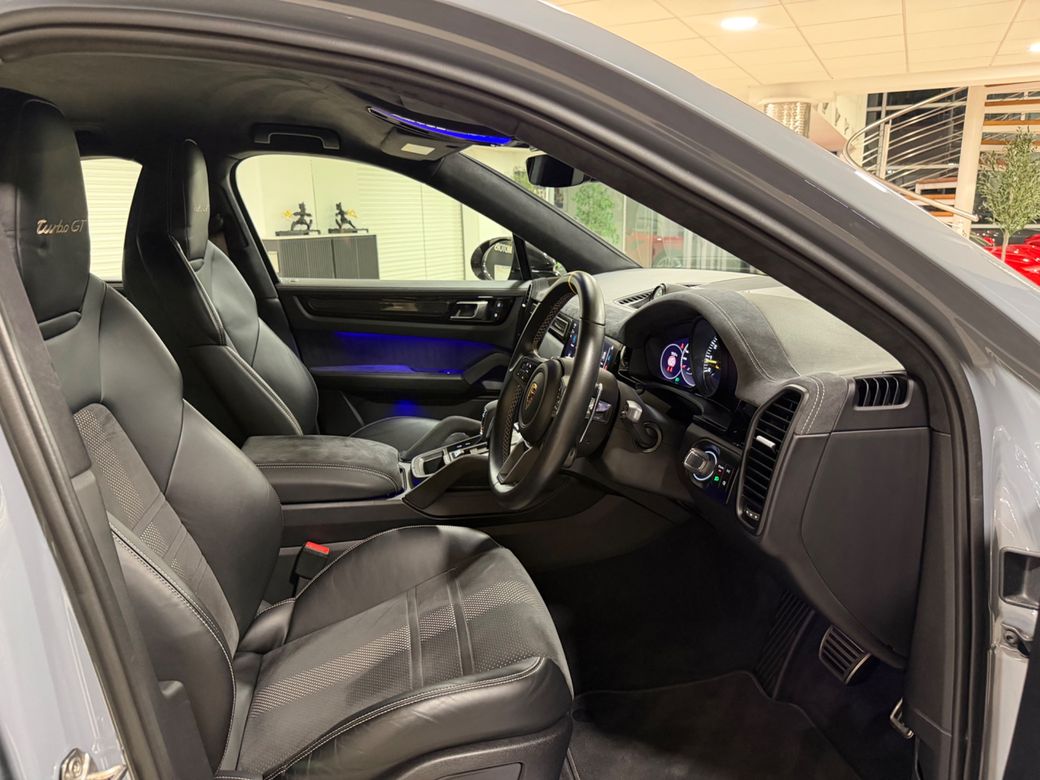 2023 Porsche Cayenne