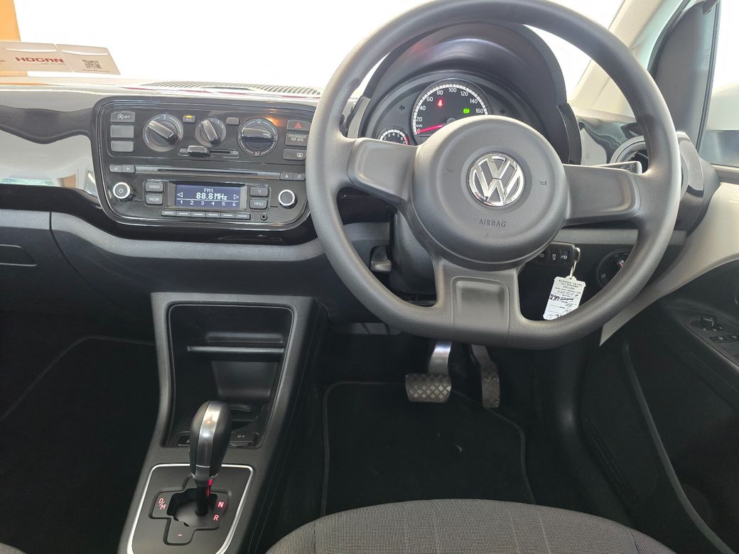 2016 Volkswagen up!