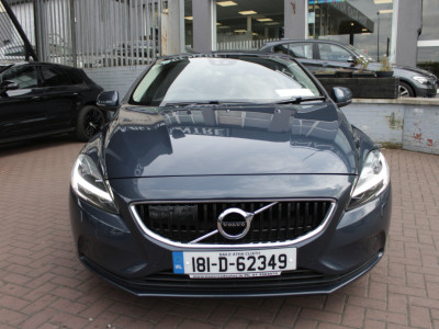 2018 Volvo V40
