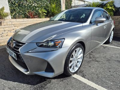 2020 Lexus IS 300h