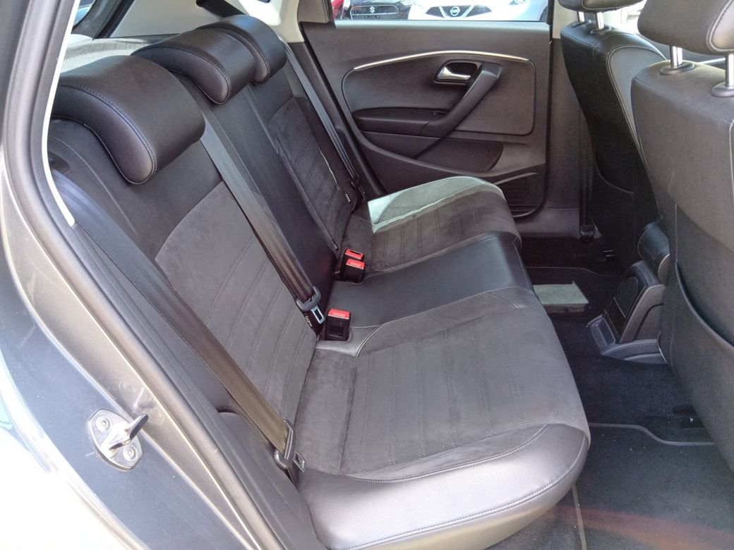 2017 Volkswagen Polo