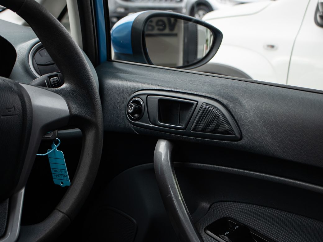 2011 Ford Fiesta
