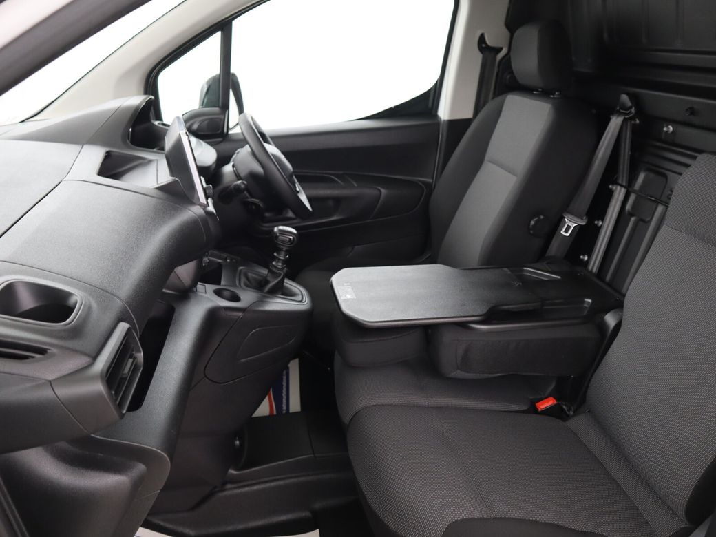 2021 Peugeot Partner