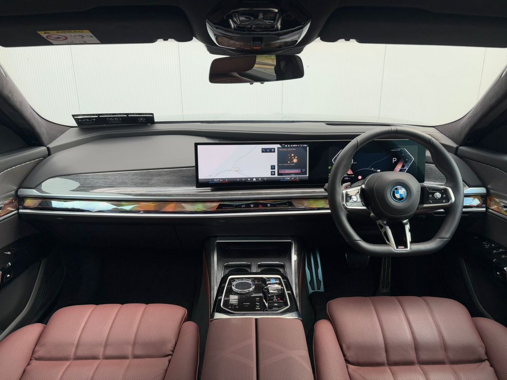 2024 BMW i7