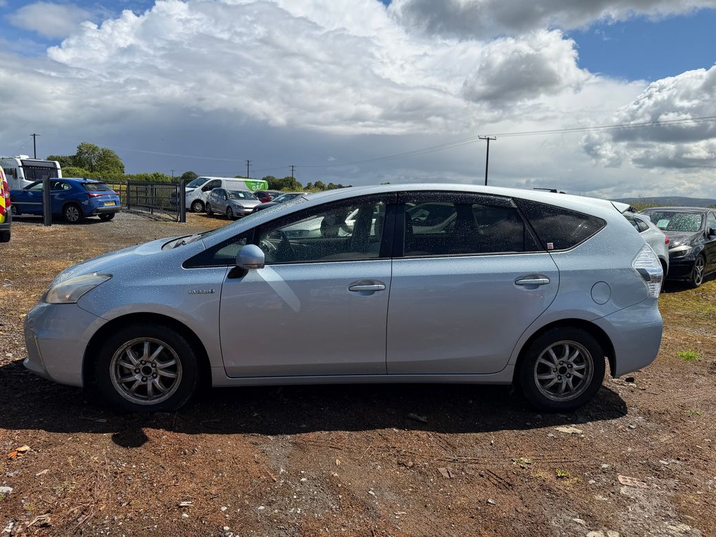 2013 Toyota Prius Alpha