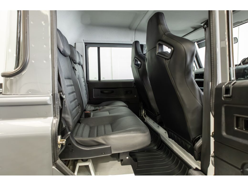 2017 Land Rover Defender