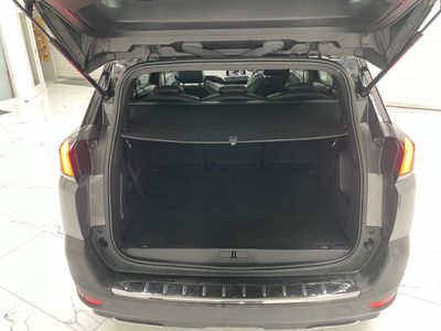 2020 Peugeot 5008