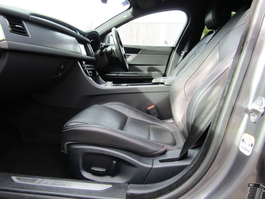 2015 Jaguar XF