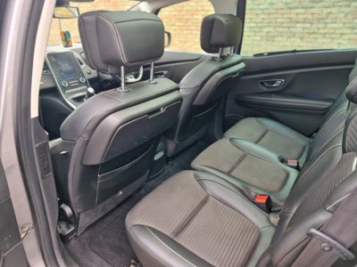 2017 Renault Scenic