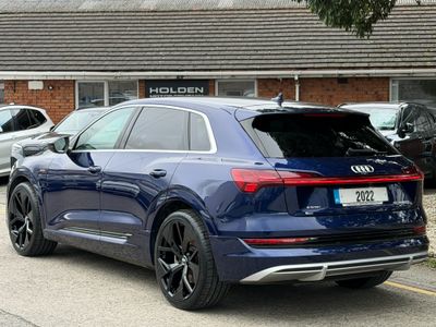2022 Audi e-tron
