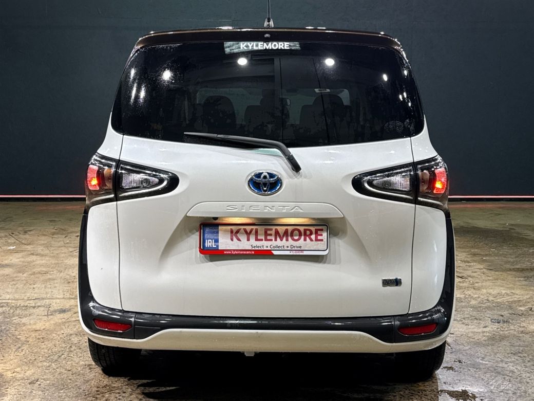 2020 Toyota Sienta