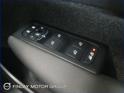 2025 Volvo Ex40