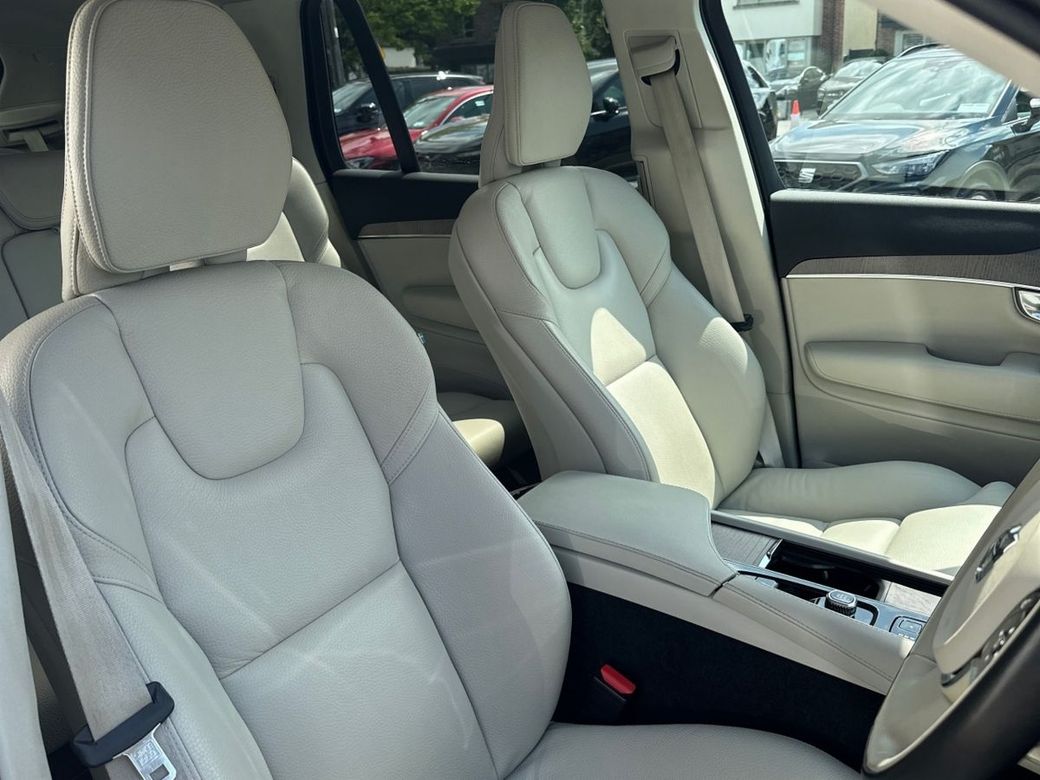 2023 Volvo XC90