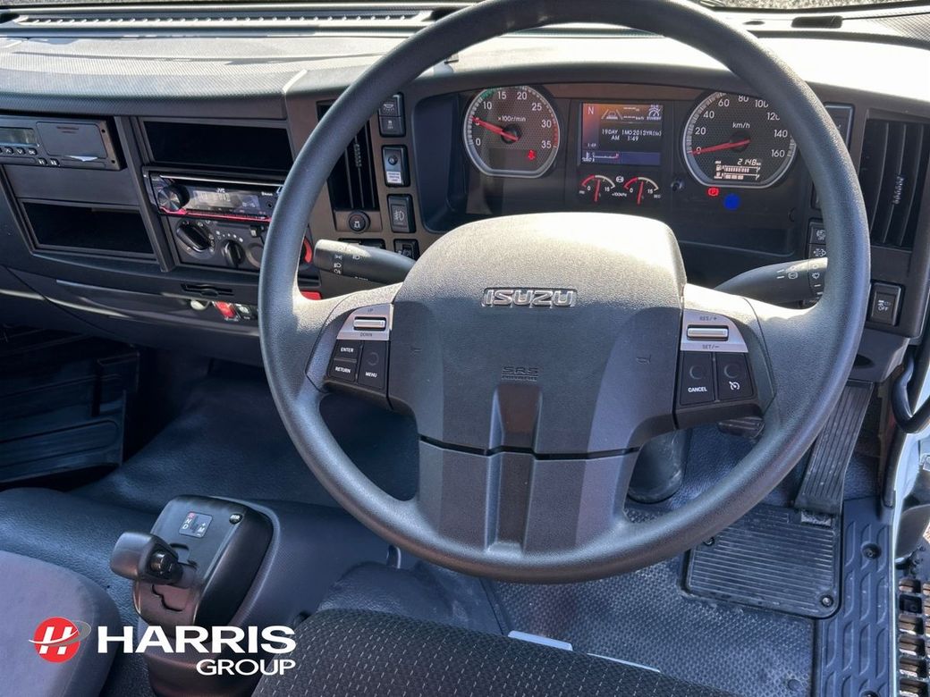 2025 White Isuzu NPR