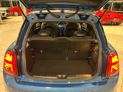2022 Mini Hatch