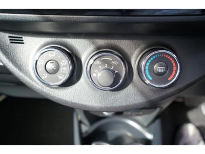 2016 Toyota Vitz
