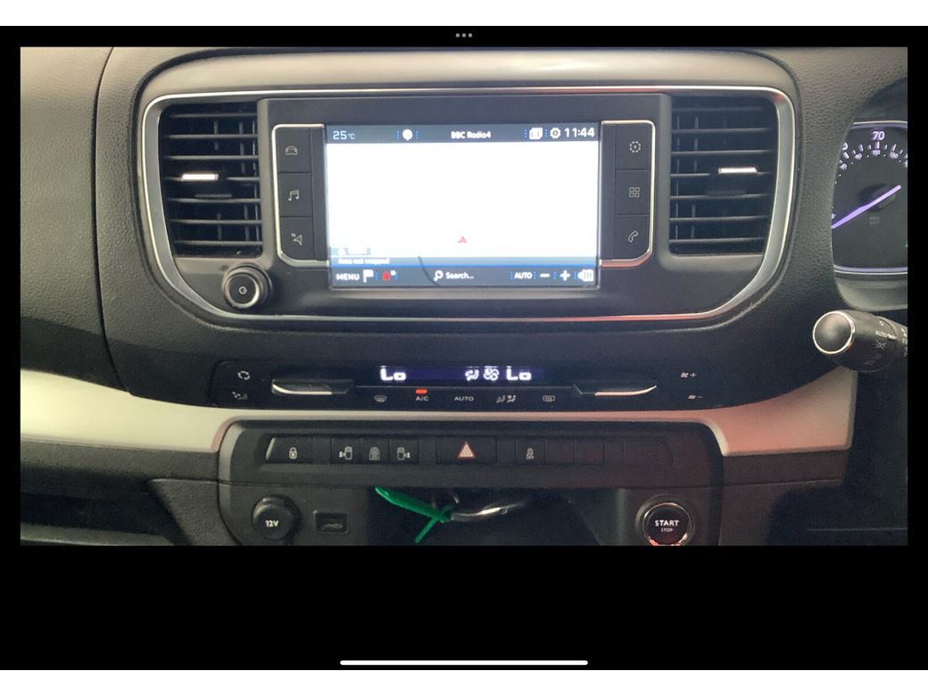 2018 Peugeot Traveller