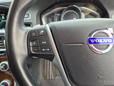 2017 Volvo V60 Cross Country