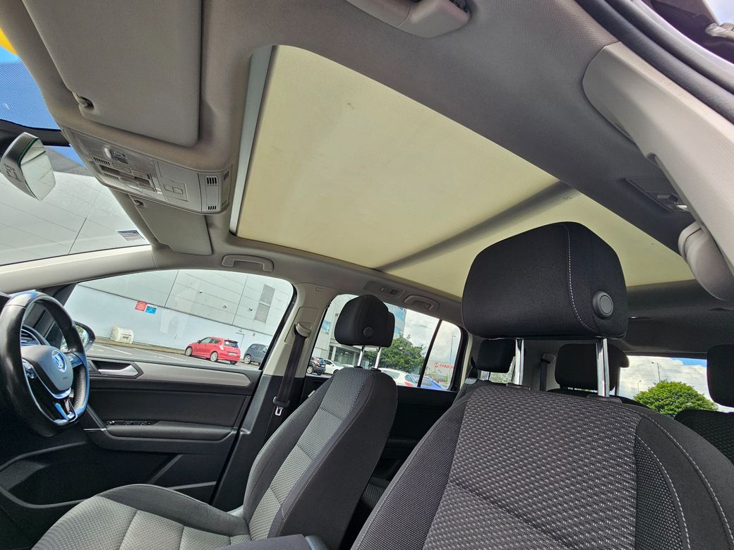 2016 Volkswagen Touran