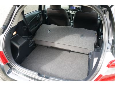 2016 Toyota Vitz