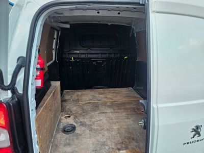 2021 Peugeot Partner