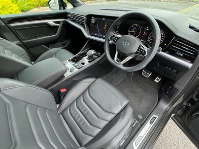 2023 Volkswagen Touareg