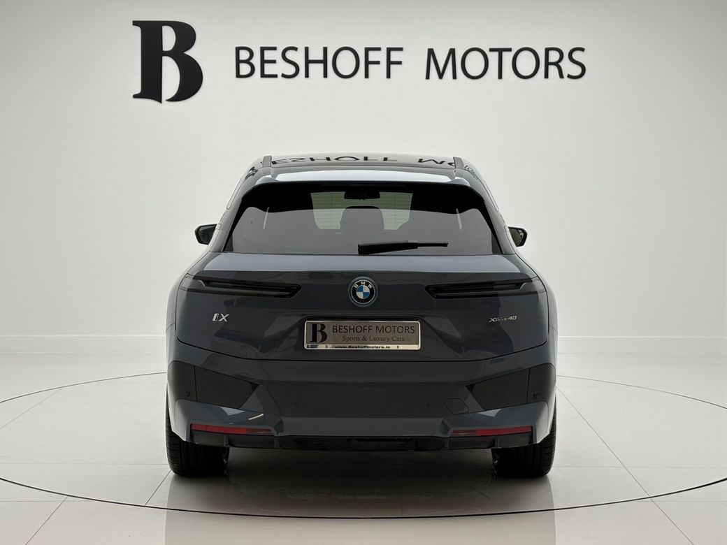 2024 BMW iX