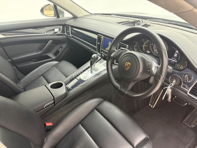 2016 Porsche Panamera