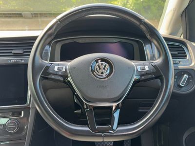 2019 Volkswagen Golf