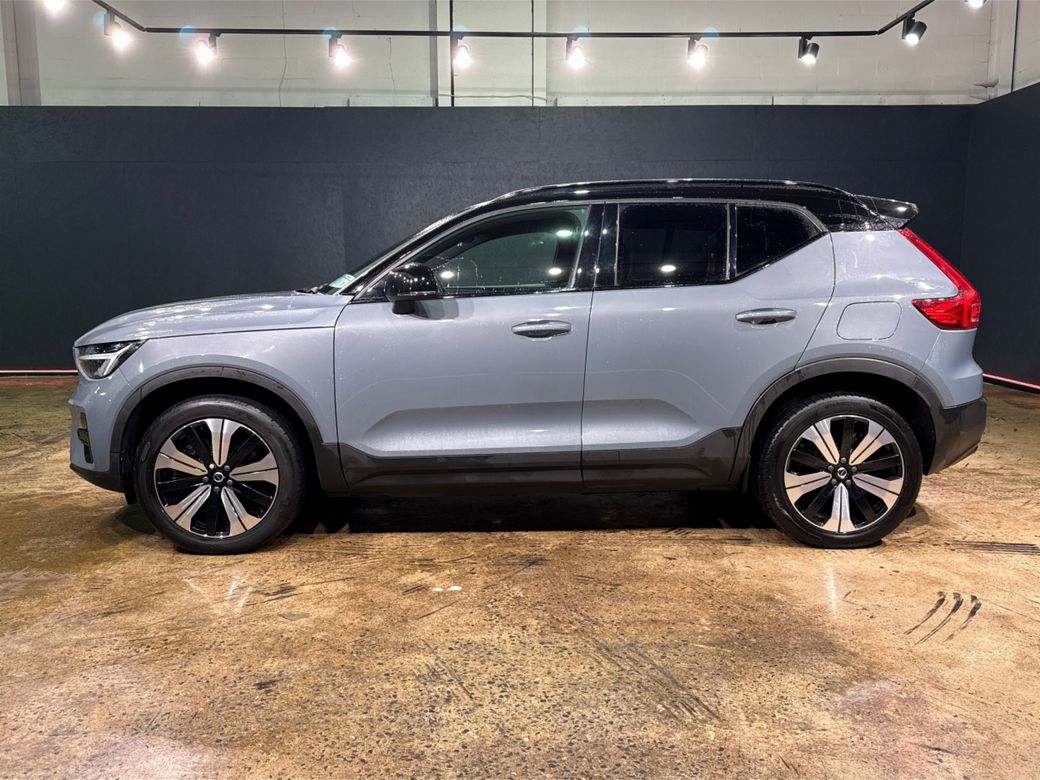 2023 Volvo XC40