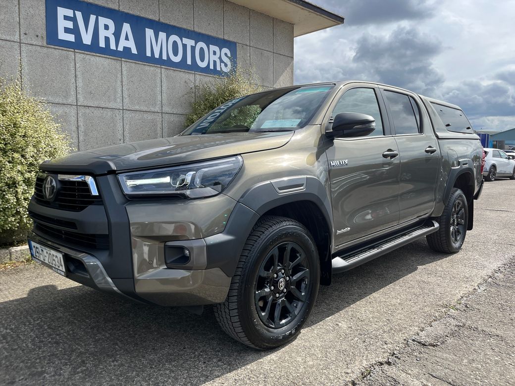 2025 Toyota Hilux