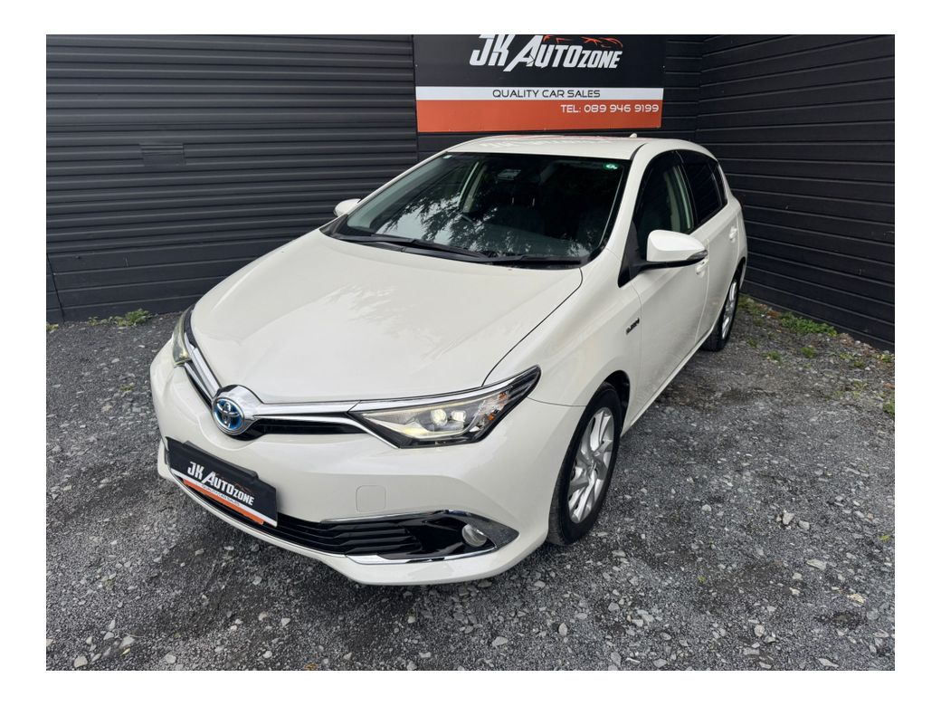 2017 Toyota Auris