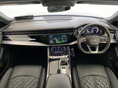 2023 Audi Q8