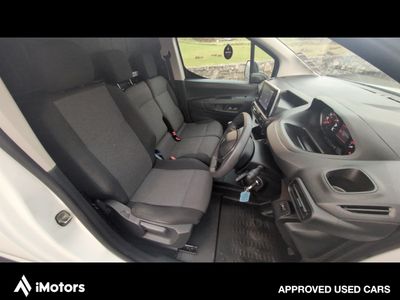 2022 Peugeot Partner