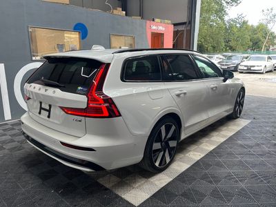 2025 Volvo V60