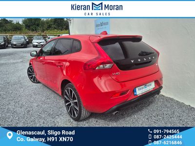 2018 Volvo V40