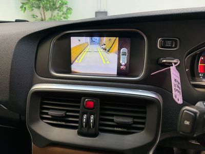 2017 Volvo V40