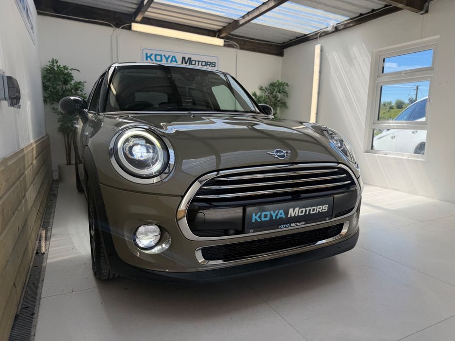 2019 Mini Hatch