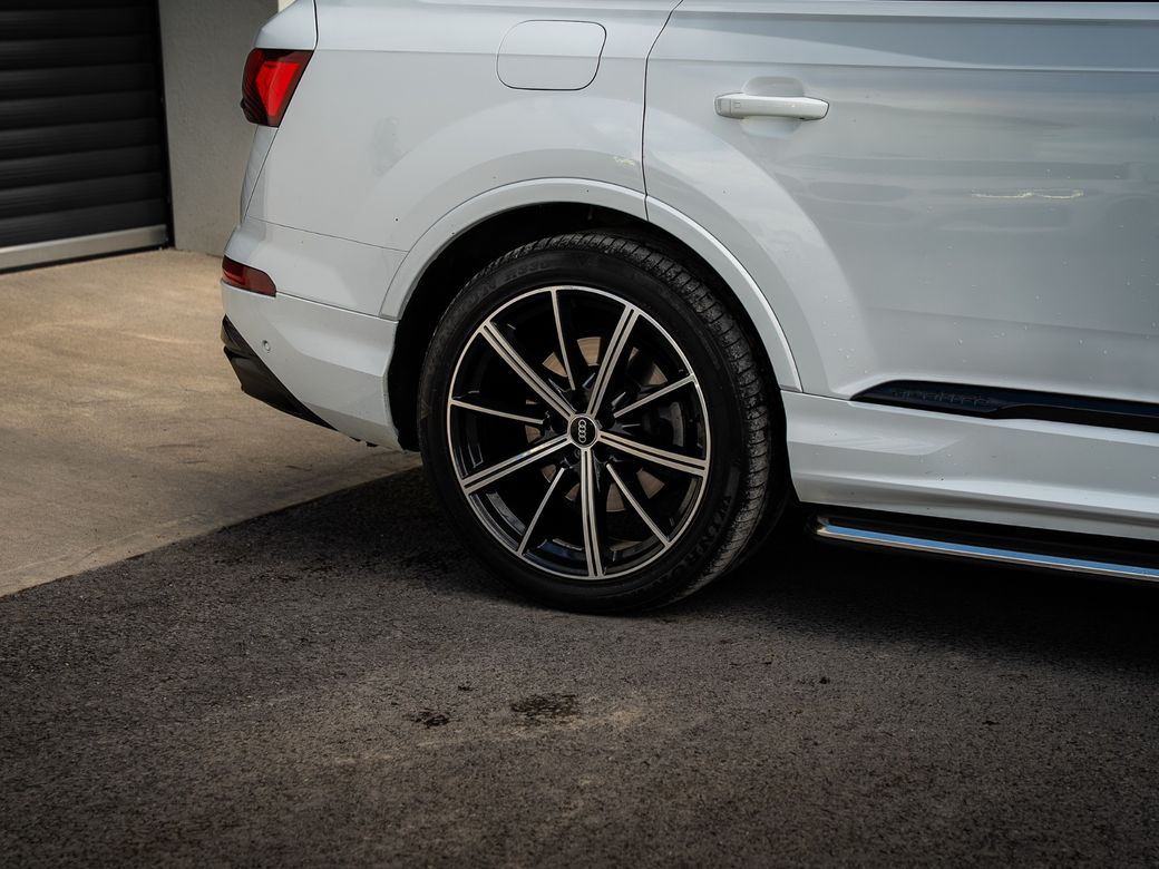 2023 Audi Q7
