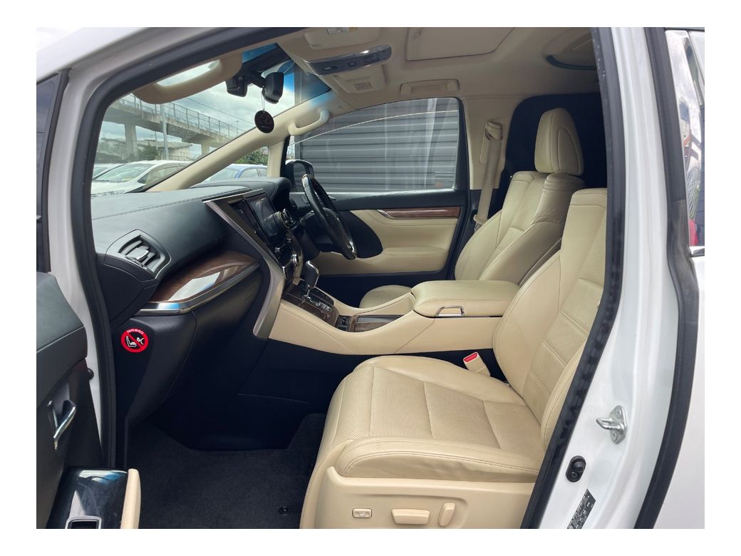 2015 Toyota Alphard