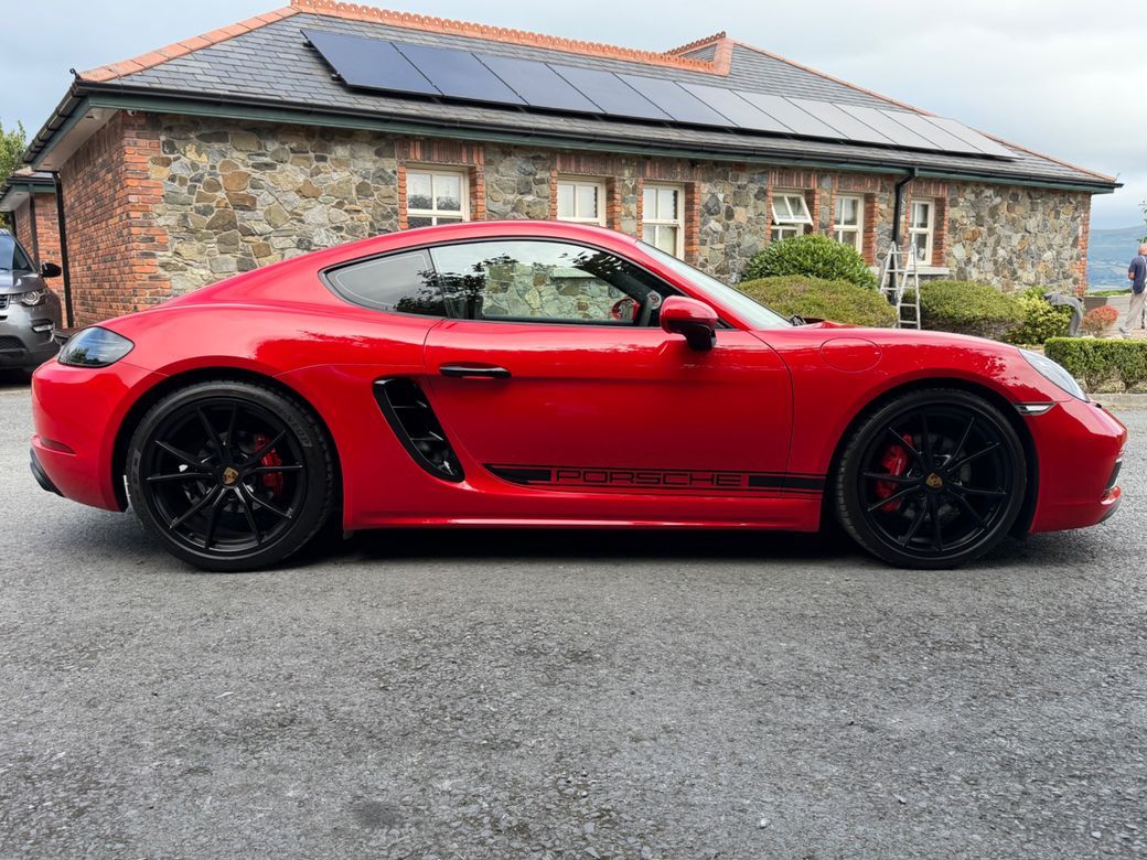 2018 Porsche 718 Cayman