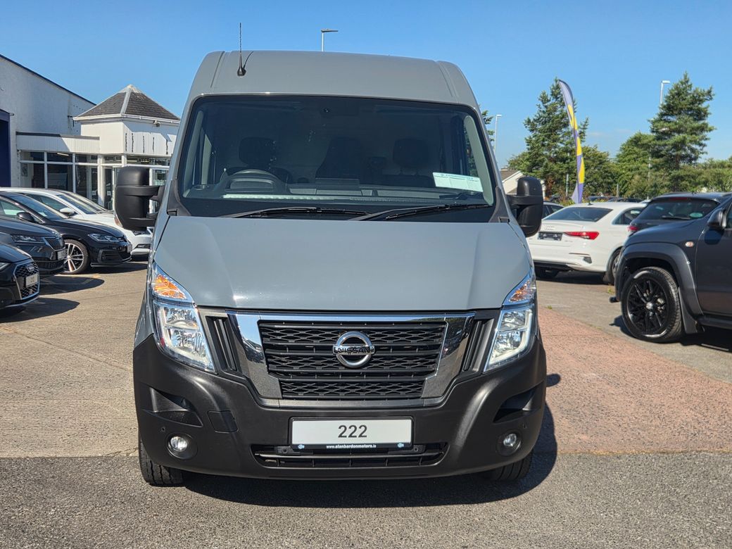 2022 Nissan Interstar