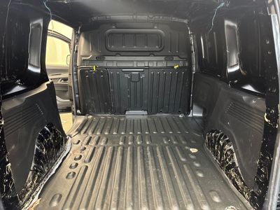 2024 Peugeot Partner