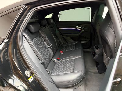 2023 Audi Q8