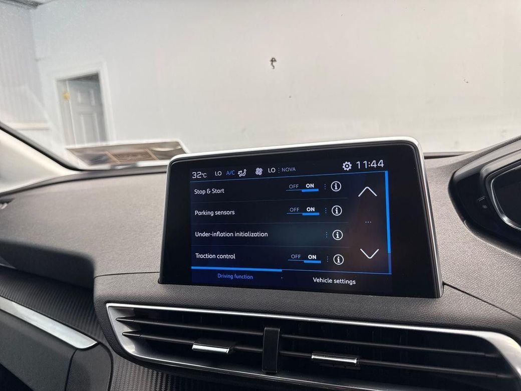 2021 Peugeot 3008