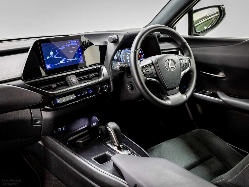 2024 Lexus UX 300e