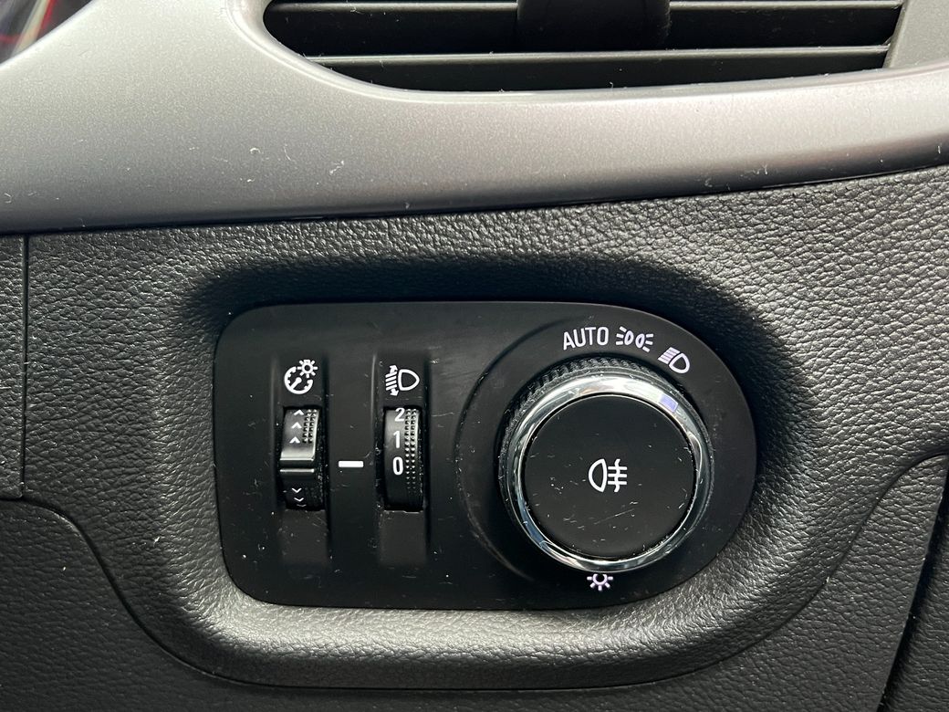 2017 Vauxhall Astra
